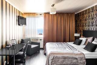 Отель Hotel Rantakalla Калайоки Улучшенный двухместный номер с 2 отдельными кроватями и видом на море-27
